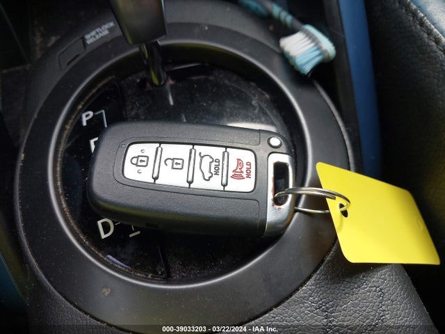 2014 Hyundai Veloster Turbo W/blue მანქანა იყიდება აუქციონზე, vin: KMHTC6AE6EU206873, აუქციონის ნომერი: 39033203