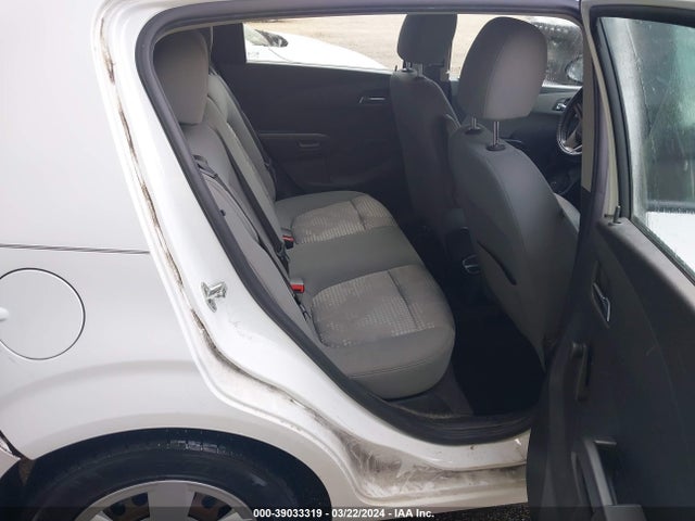Chevrolet Sonic Ls Auto 2014 1G1JA6SH2E4226881 Image 8