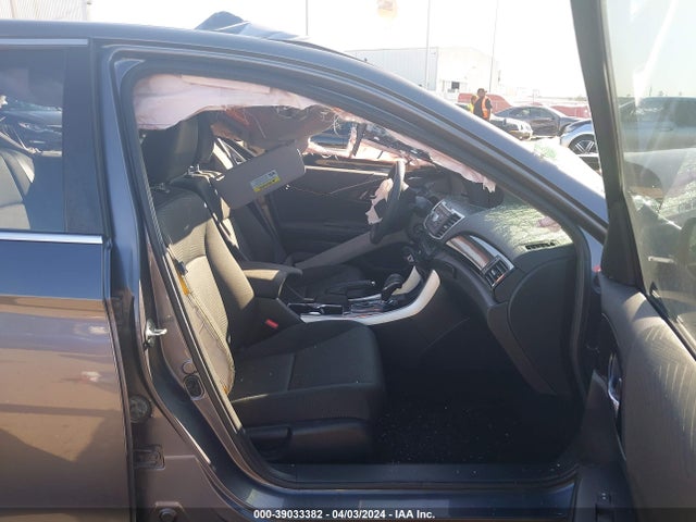 Honda ACCORD LX 2017 1HGCR2F37HA274058 Image 5