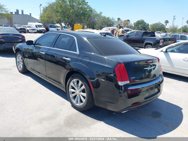 2C3CCAKG0JH137817 Chrysler 300 Limited Awd