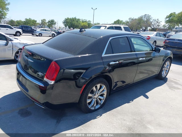 2C3CCAKG0JH137817 Chrysler 300 Limited Awd