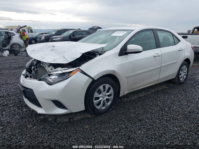 Toyota Corolla Le Eco 2014 5YFBPRHEXEP013117 Image 2