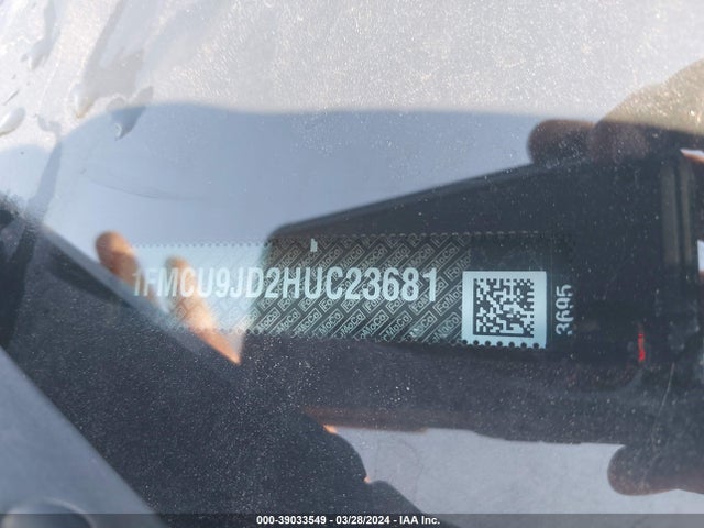 Ford Escape Titanium 2017 1FMCU9JD2HUC23681 Image 9