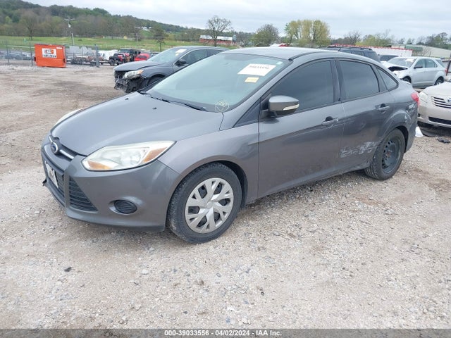 Ford FOCUS SE 2014 1FADP3F24EL356504 Image 2