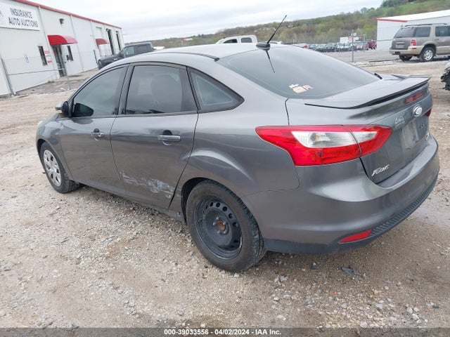 Ford FOCUS SE 2014 1FADP3F24EL356504 Image 3