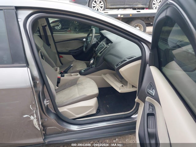 Ford FOCUS SE 2014 1FADP3F24EL356504 Image 5