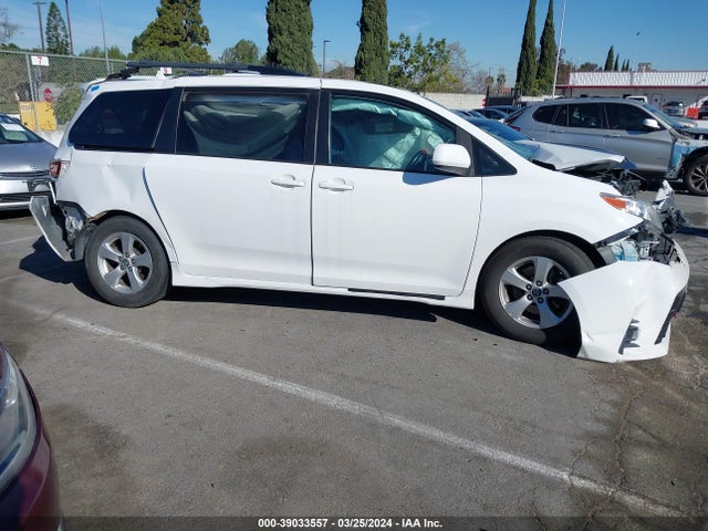 Toyota SIENNA LE 2020 5TDKZ3DC6LS043327 Image 14