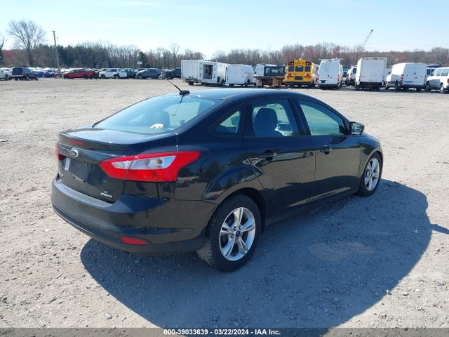 Ford FOCUS SE 2014 1FADP3F29EL265051 Image 4