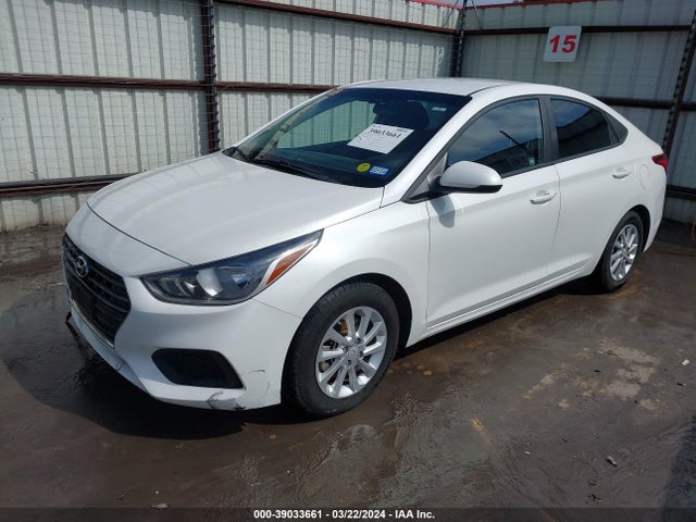 Hyundai Accent Sel 2018 3KPC24A32JE020850 Image 2