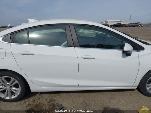 Chevrolet CRUZE LT 2019 1G1BE5SM1K7121243 Image 13