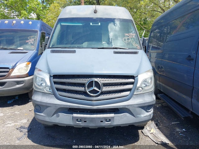 WD3PE7CD5JP643499 Mercedes-Benz Sprinter 2500 Standard Roof V6