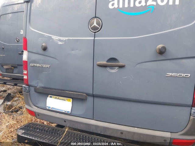 WD3PE7CD5JP643499 Mercedes-Benz Sprinter 2500 Standard Roof V6