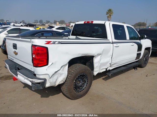Chevrolet Silverado 1500 2lt 2018 1GCUKRECXJF245583 Image 4