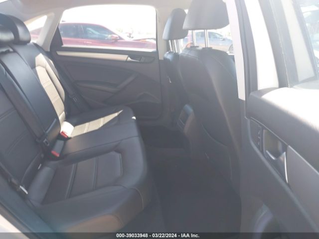 1VWAS7A39FC046737 Volkswagen Passat 1.8t Wolfsburg Edition