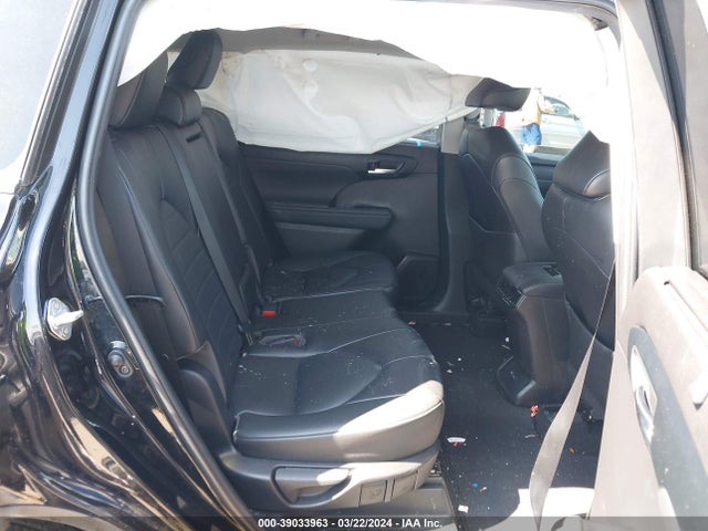 Toyota Highlander Xle 2022 5TDGZRAH8NS559944 Image 8