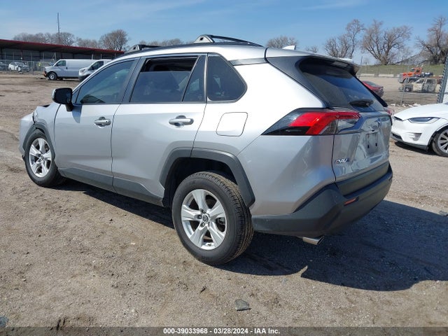 Toyota Rav4 Xle 2019 JTMW1RFV0KJ005405 Image 3