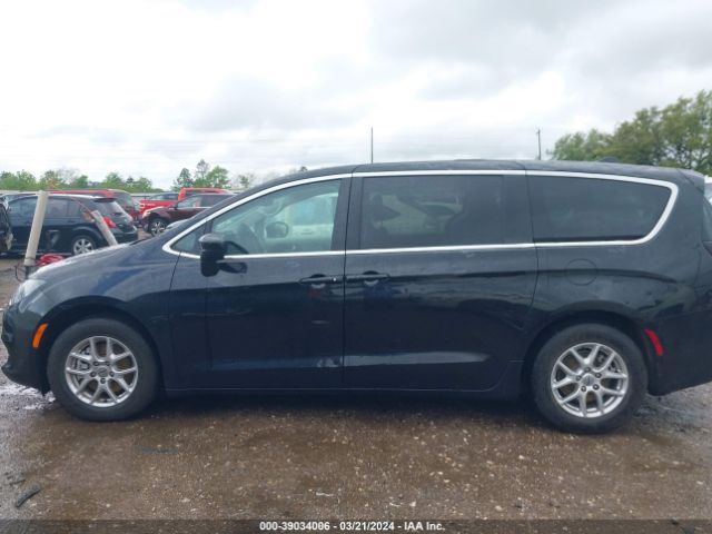 2C4RC1CG4PR511935 Chrysler Voyager Lx
