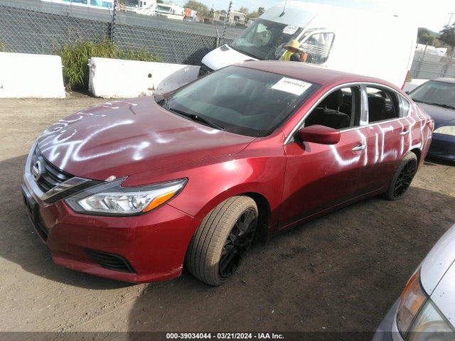 Nissan Altima 2.5 S 2018 1N4AL3AP0JC145442 Image 2