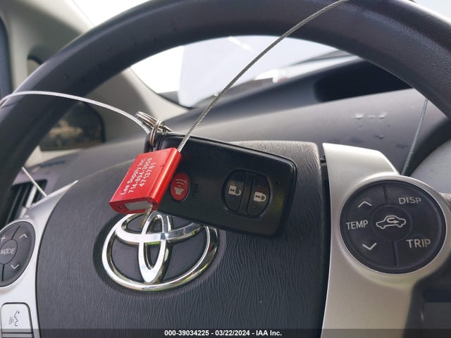 Toyota Prius Three 2015 JTDKN3DU5F0415168 Image 11