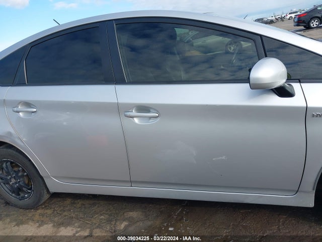 Toyota Prius Three 2015 JTDKN3DU5F0415168 Image 14