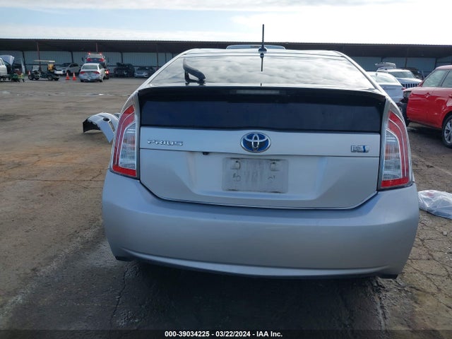 Toyota Prius Three 2015 JTDKN3DU5F0415168 Image 17