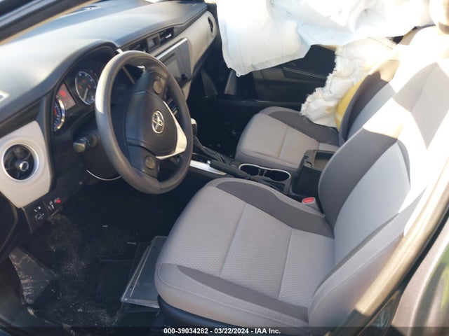 Toyota COROLLA LE 2018 5YFBURHE5JP833317 Image 5