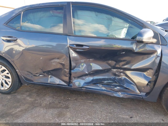 Toyota COROLLA LE 2018 5YFBURHE5JP833317 Image 6