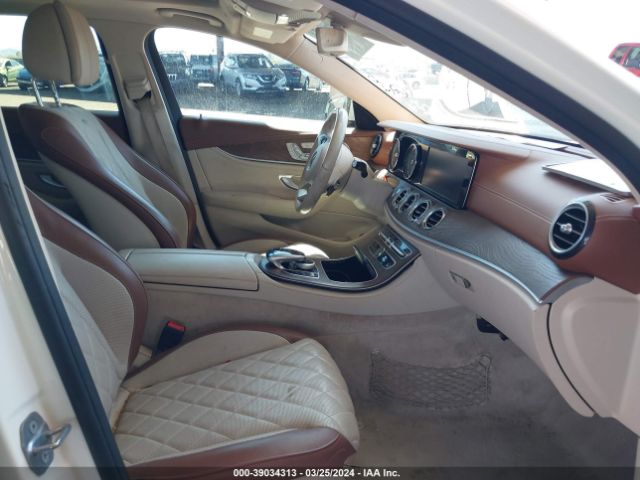 WDDZF6GB7JA455803 Mercedes-Benz E 400 4matic