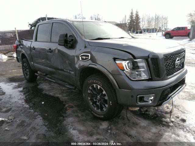 Nissan Titan Pro-4x 2017 1N6AA1E58HN558752 zdjęcie główne