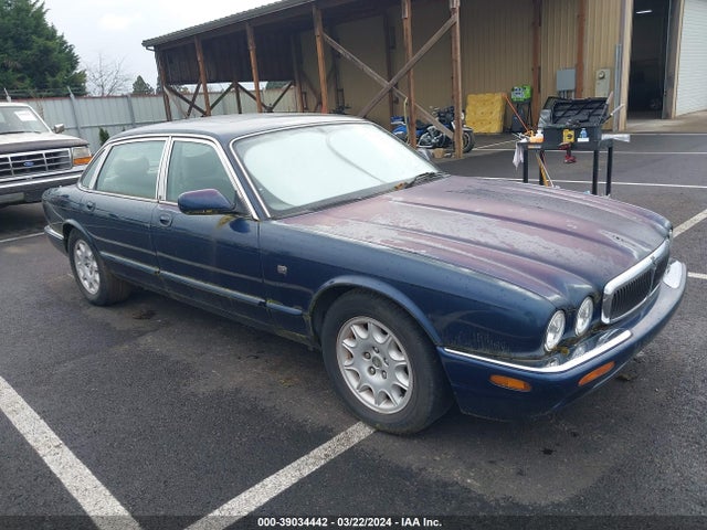 1998 JAGUAR XJ8 SAJHX6246WC833831 Photo 0
