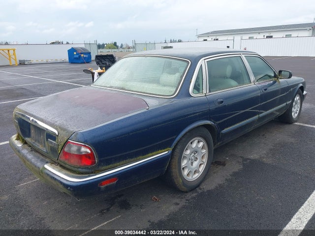 1998 JAGUAR XJ8 SAJHX6246WC833831 Photo 3