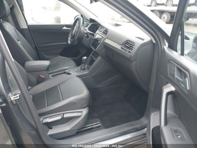 3VV3B7AX9MM085100 Volkswagen Tiguan 2.0t Se/2.0t Se R-line Black/2.0t Sel