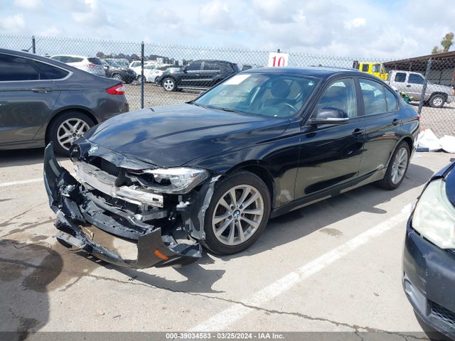 BMW 320i 2016 WBA8A9C57GK618326 Image 2