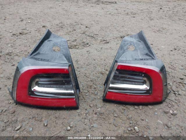 5YJ3E1EA7JF053366 Tesla Model 3 Long Range/mid Range