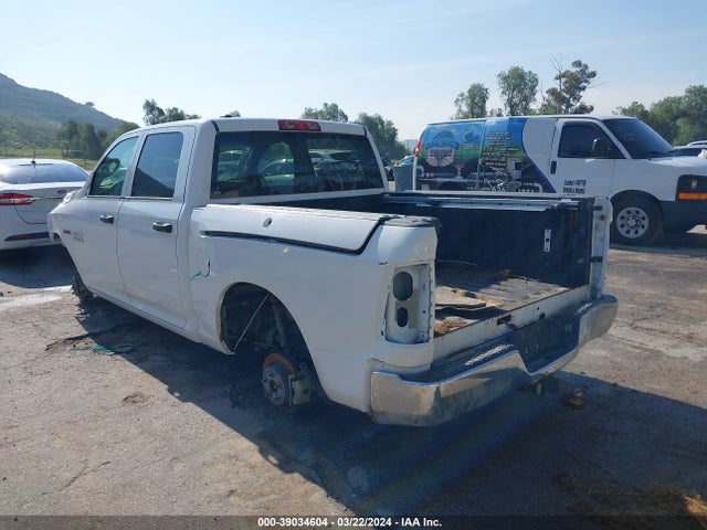 RAM 1500 Tradesman  4x4 5'7 Box 2018 1C6RR7KM8JS274629 Image 3