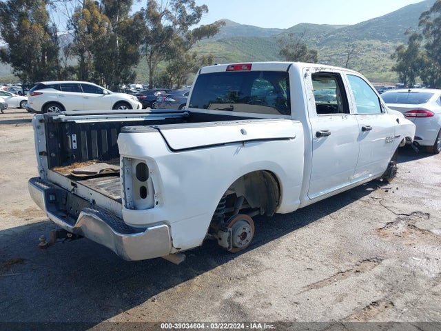 RAM 1500 Tradesman  4x4 5'7 Box 2018 1C6RR7KM8JS274629 Image 4