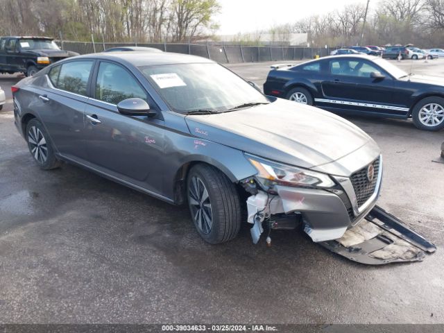 1N4BL4DV8NN317599 Nissan Altima Sv Fwd