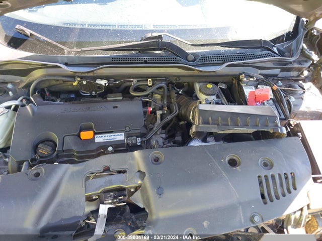 Honda Civic Lx 2018 2HGFC2F53JH568127 Image 10