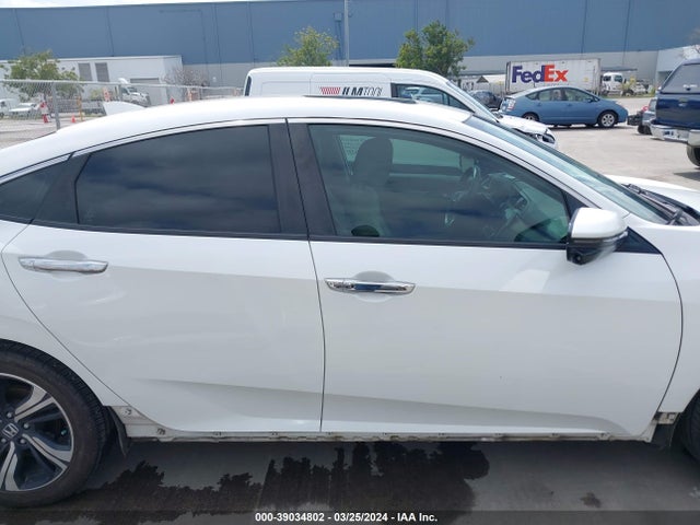 Honda Civic Touring 2016 19XFC1F96GE209919 Image 14