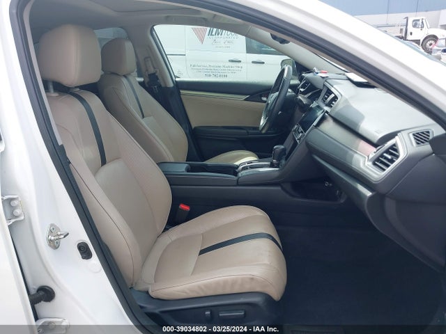Honda Civic Touring 2016 19XFC1F96GE209919 Image 5