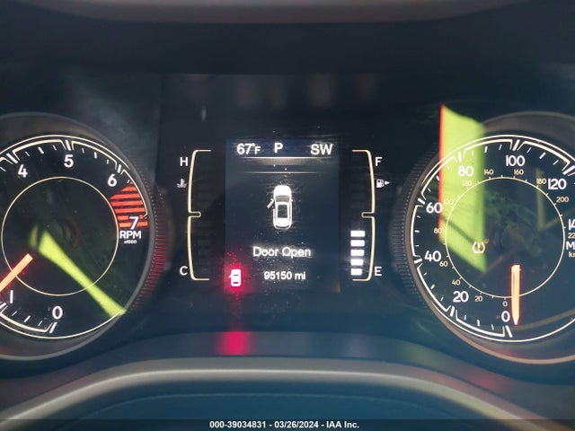 1C4PJLCB6JD560903 Jeep Cherokee Latitude Fwd
