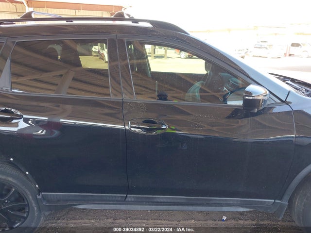 Nissan ROGUE SV 2018 5N1AT2MV1JC738561 Image 13