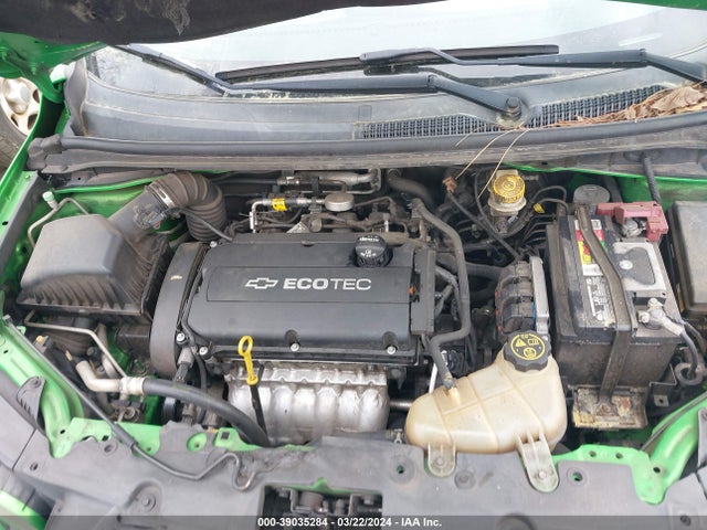 Chevrolet Sonic Lt Auto 2015 1G1JC5SH5F4170828 Image 10