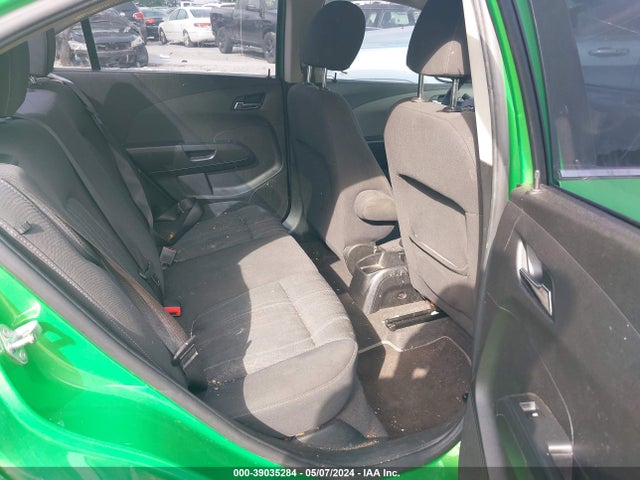 Chevrolet Sonic Lt Auto 2015 1G1JC5SH5F4170828 Image 8