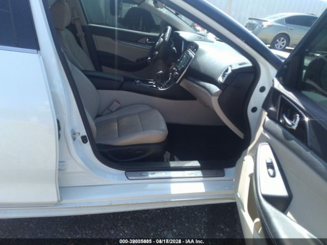 1N4AA6AP8JC403875 Nissan Maxima 3.5 Sl