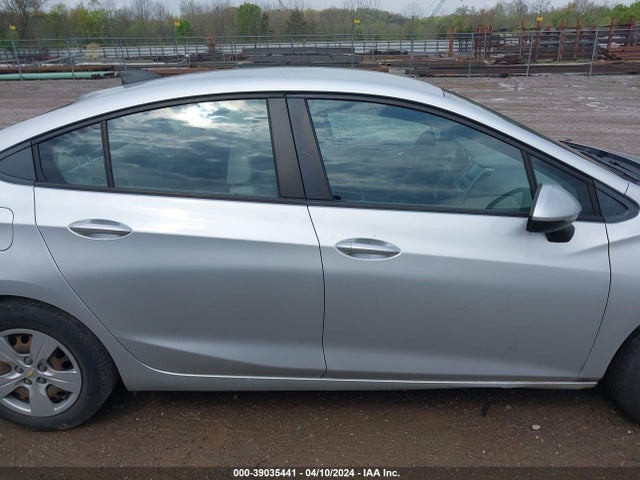 Chevrolet Cruze Ls Auto 2017 1G1BC5SM3H7212285 Image 14