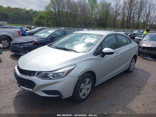 Chevrolet Cruze Ls Auto 2017 1G1BC5SM3H7212285 Image 2