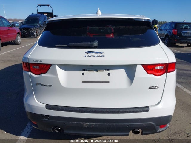 Jaguar F-pace 25t 2019 SADCS2FX4KA390528 Image 16