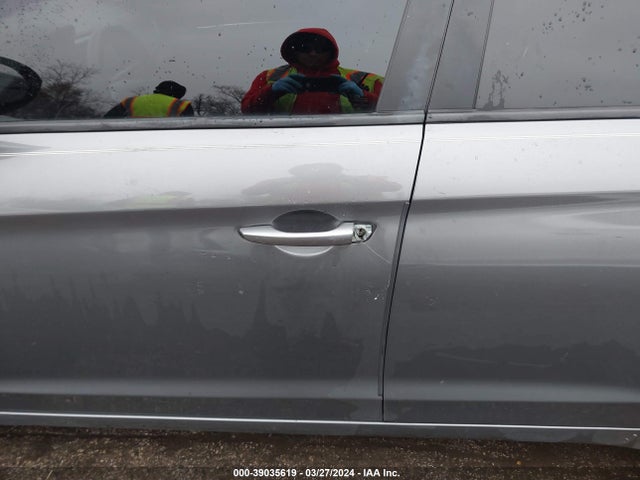 Hyundai ELANTRA SE 2019 5NPD74LF3KH445312 Image 6
