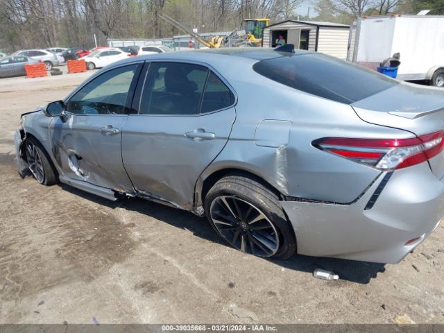 4T1BZ1HK0JU019437 Toyota Camry Xse/xle